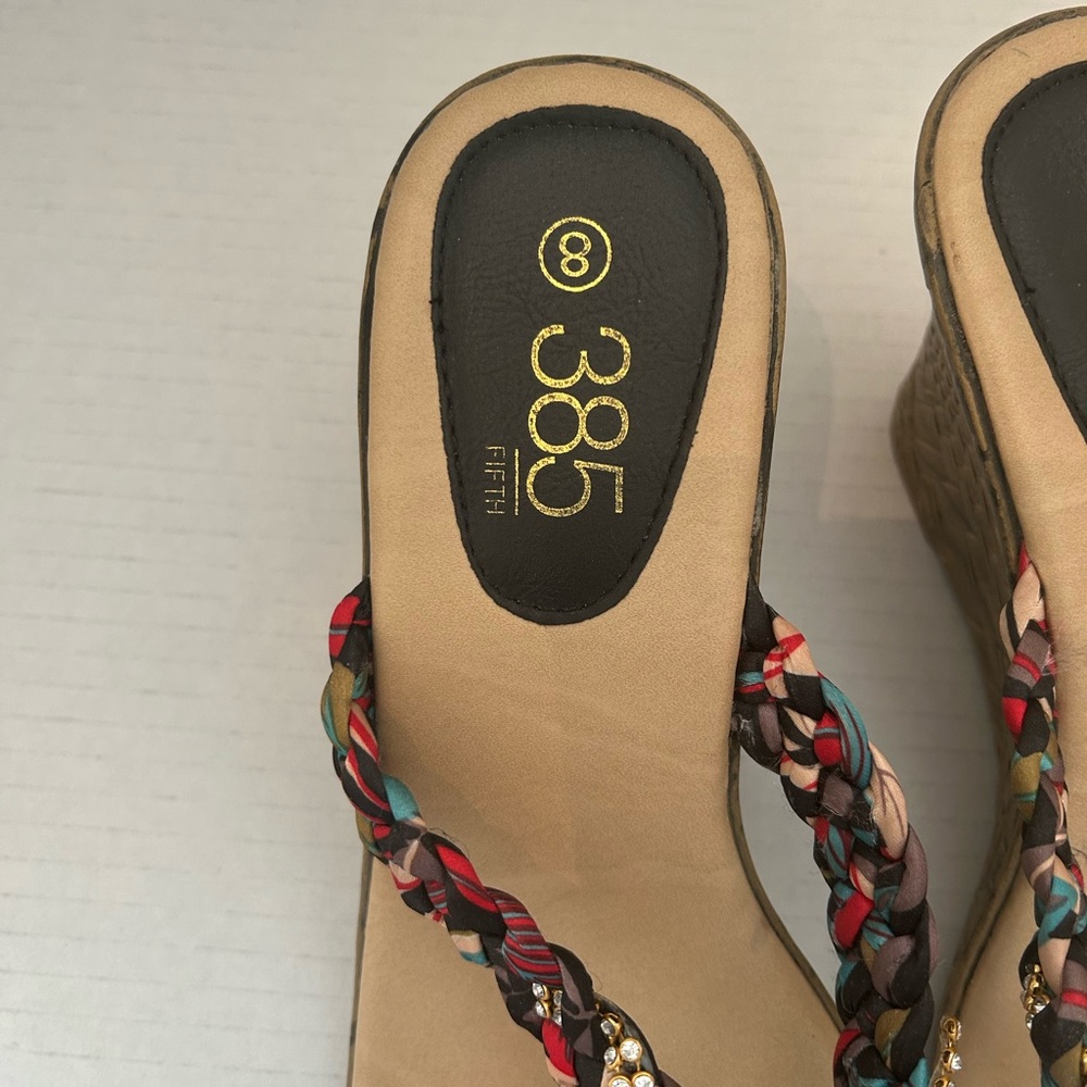 385 Fifth Multi-Colored Between-Toe Wedge Heel sandals Women's 8M - Picture 7 of 7